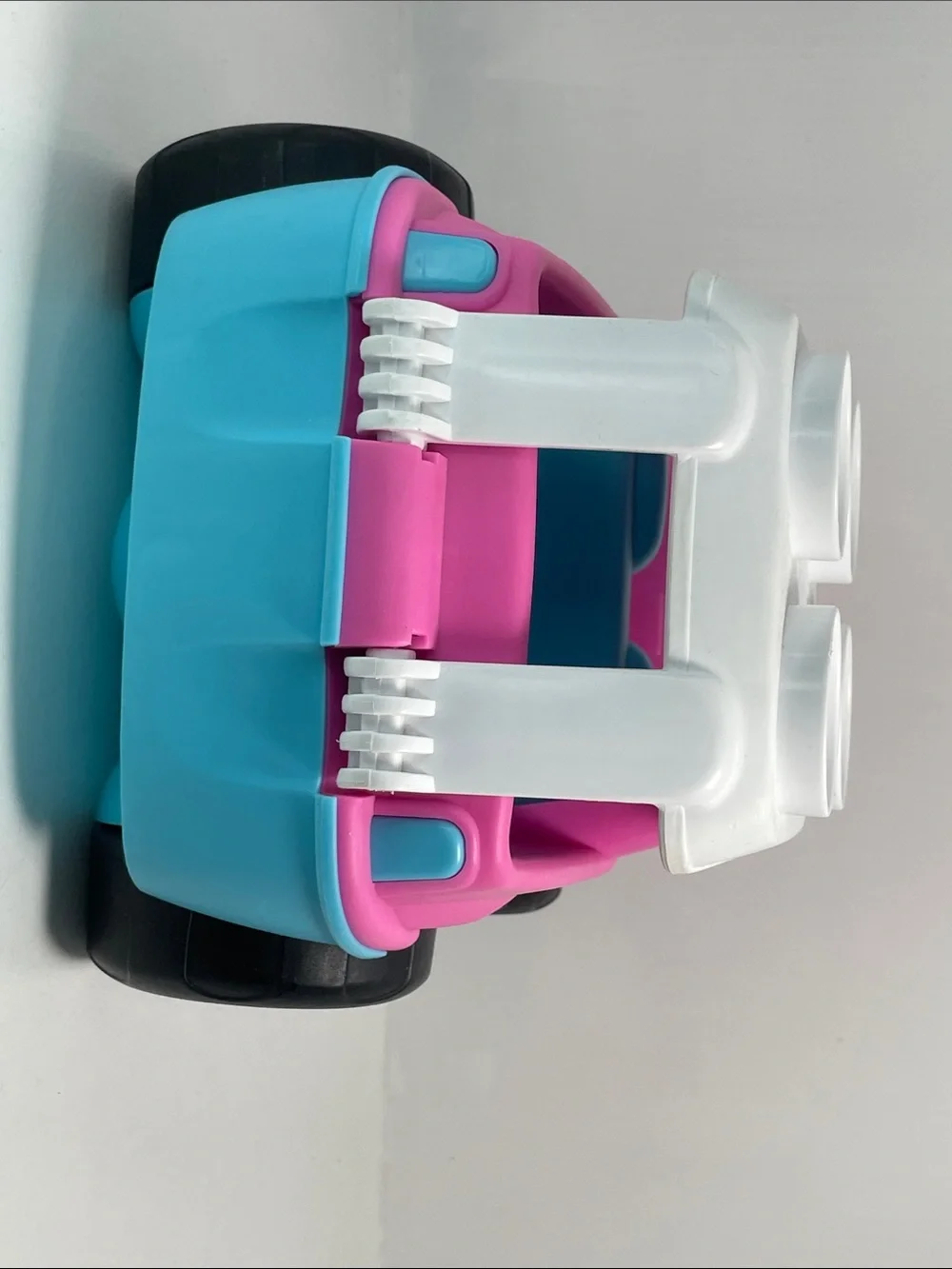 Fisher-Price Little People Pink Adventure Jeep SUV 2010 with 2 figures
